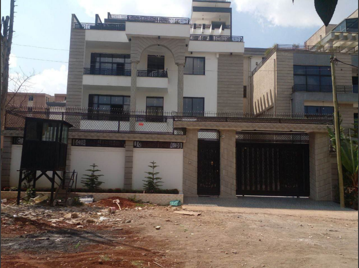 🏡 Urgent Sale – Ultra-Modern G+2+Terrace Home with G+5 Service in Lebu!