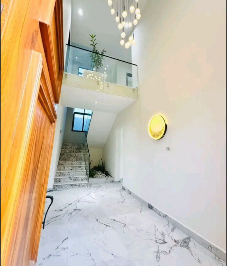 🏡 Elegant G+3 Home for Sale – Semit Washington Area 🏡
