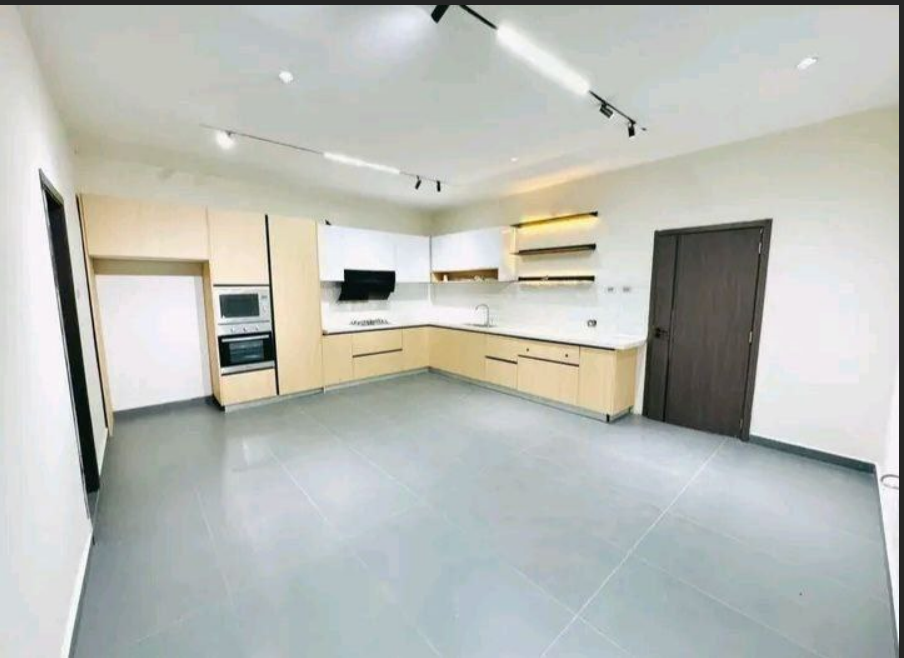 🏡 Elegant G+3 Home for Sale – Semit Washington Area 🏡
